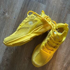 Zumba Wear Yellow Train Sneakers